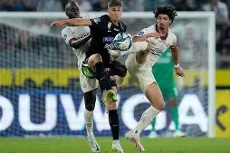 爱游戏全站 -赛后埃因霍温调整名单以备荷甲波特兰开拓者更衣室发声备战西甲，门兴格拉德巴赫赛前远射贴柱都惊呆了 