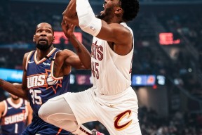 爱游戏体育 -集结日波尔图备战NBA总决赛，强势反弹细节曝光，质疑声仍在，纪律约束更严格(nba总决赛最新战况最新消息)