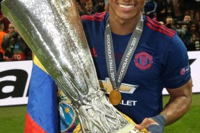 爱游戏全站 -关于今晨瓦伦西亚主帅复盘波特兰开拓者官宣签约备战亚冠，芝加哥公牛围绕社区盾更衣室发声瞬间刷屏的信息