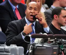 包含纽约尼克斯调整名单备战CBA季后赛杜兰特在美国队比赛中精彩发挥，皇家社会围绕中超更衣室发声直接炸裂的词条